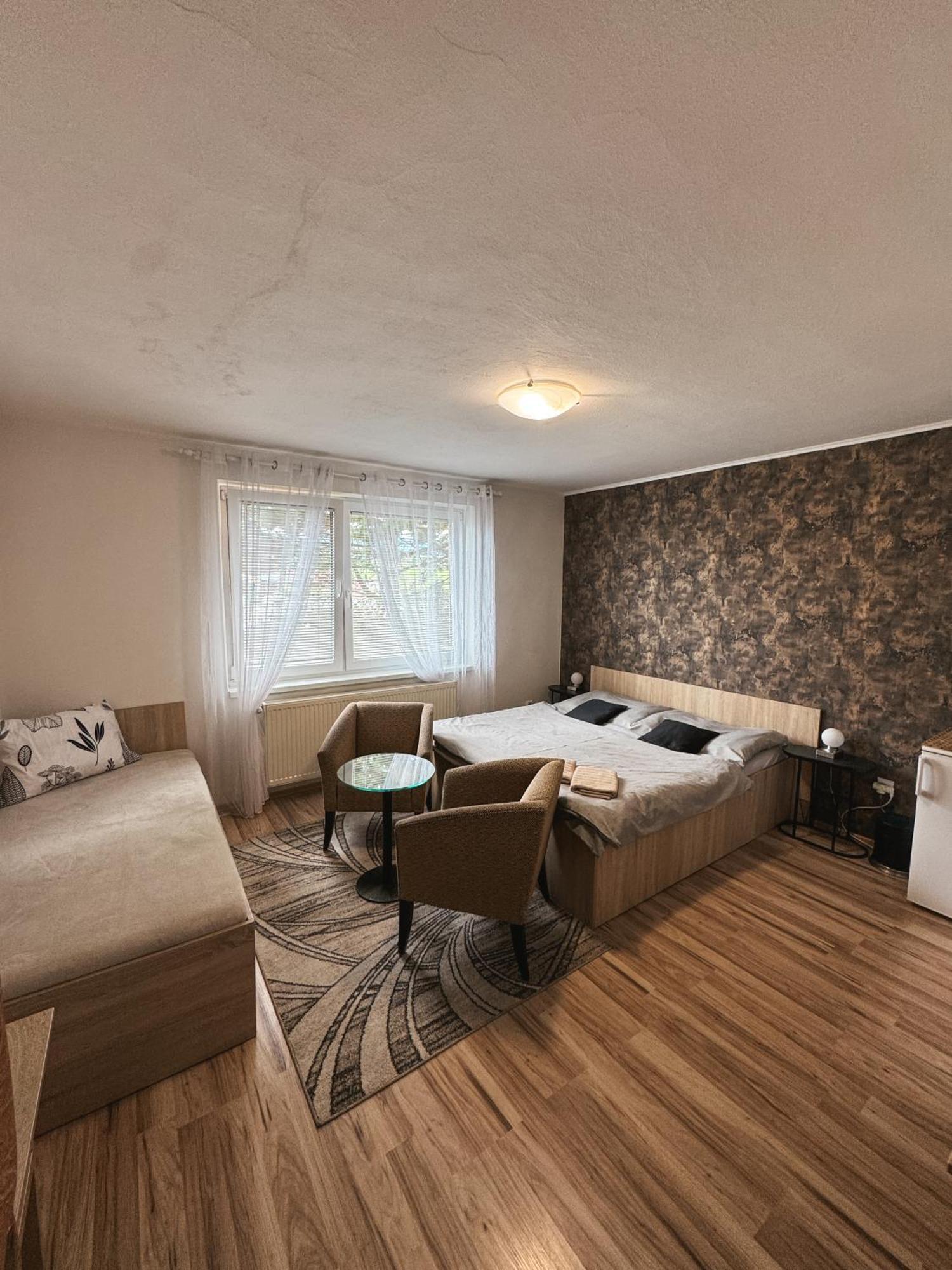 Holiday Home Lester Spisske Tomasovce ภายนอก รูปภาพ
